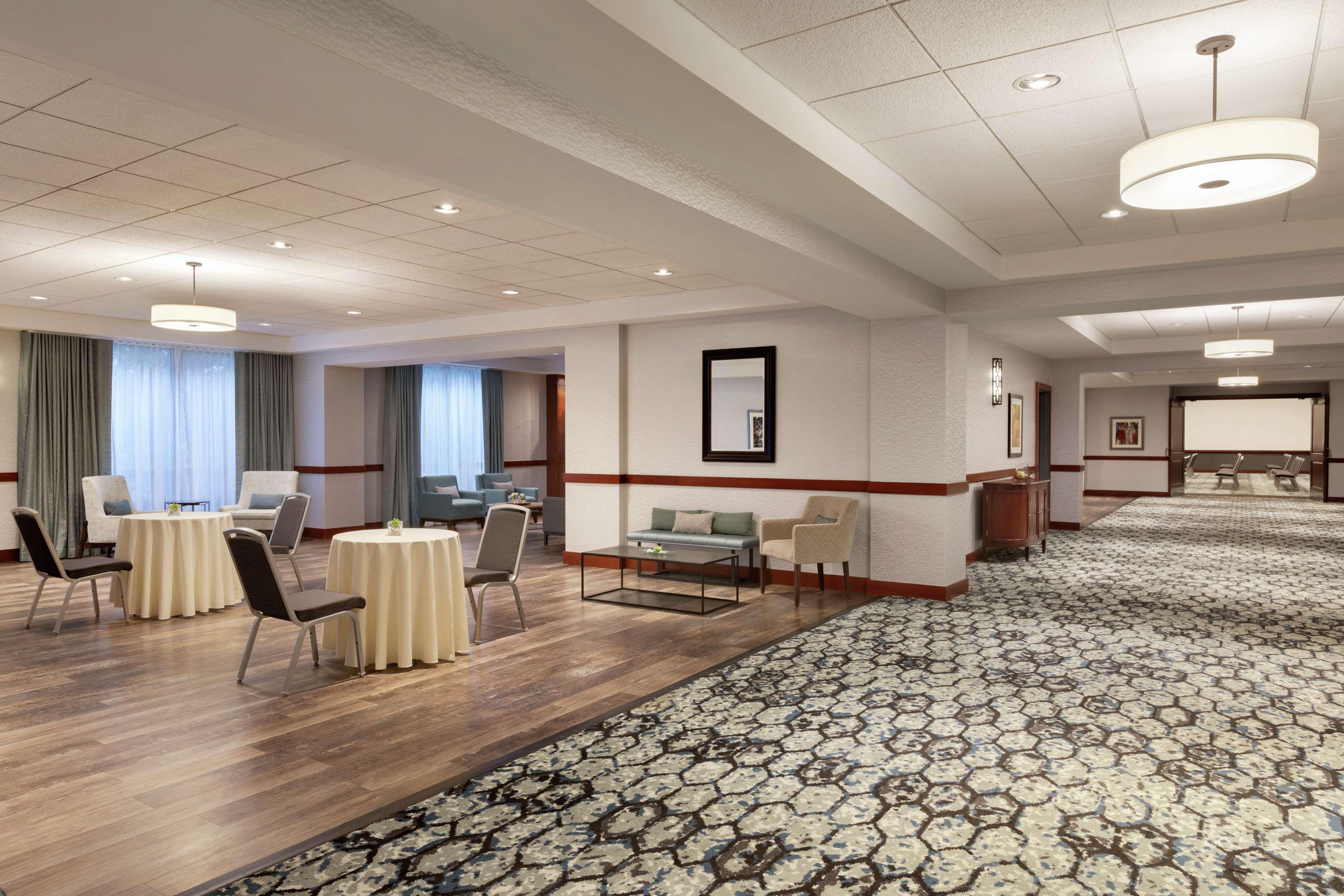 Hilton Garden Inn Troy Exterior photo